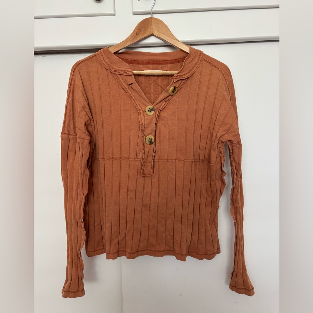 Free People We The Free In the Mix Henley Ribbed Long Sleeve Shirt Size XS Rust